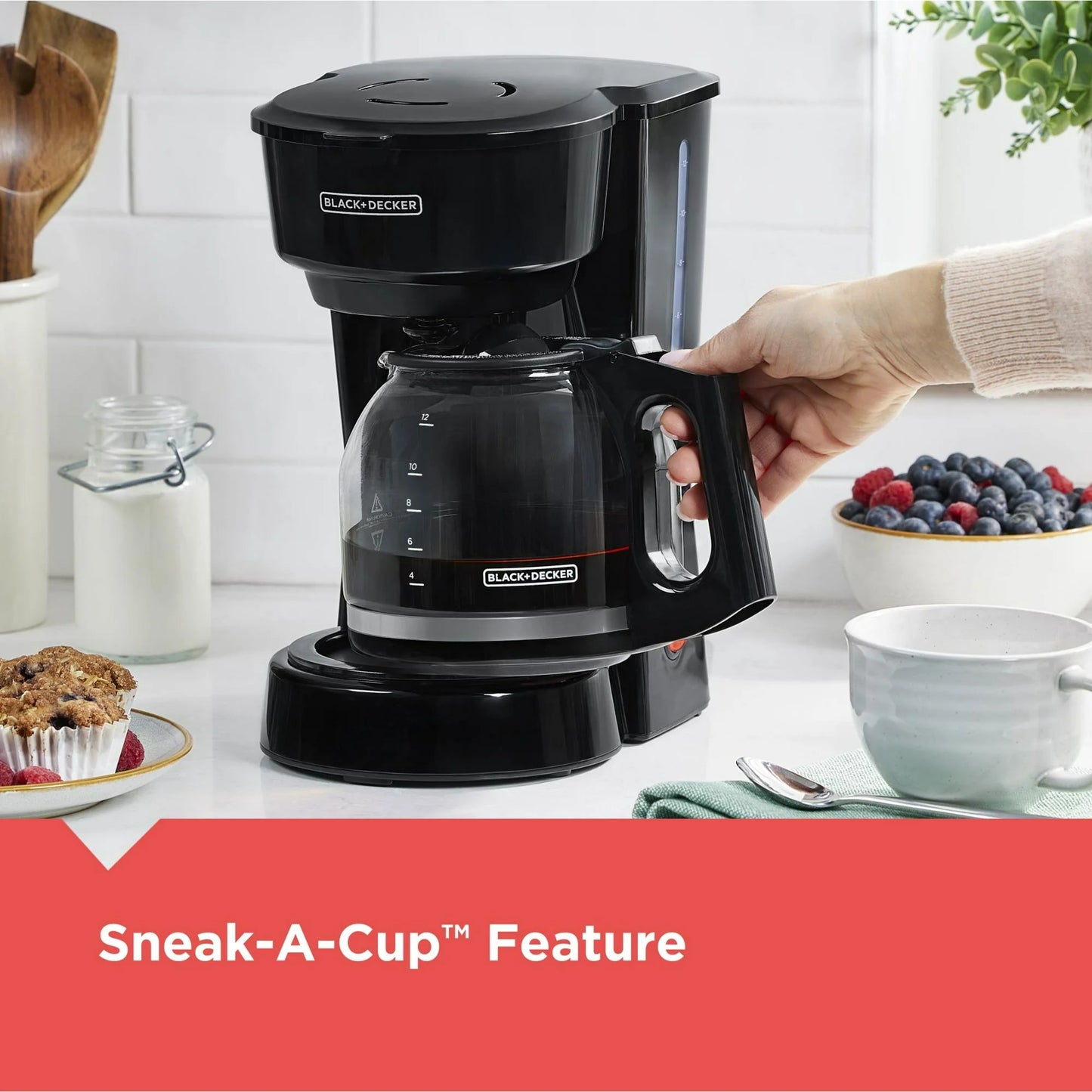 BLACK+DECKER 12-Cup Drip Coffee Maker Sneak-A-Cup Easy On/Off
